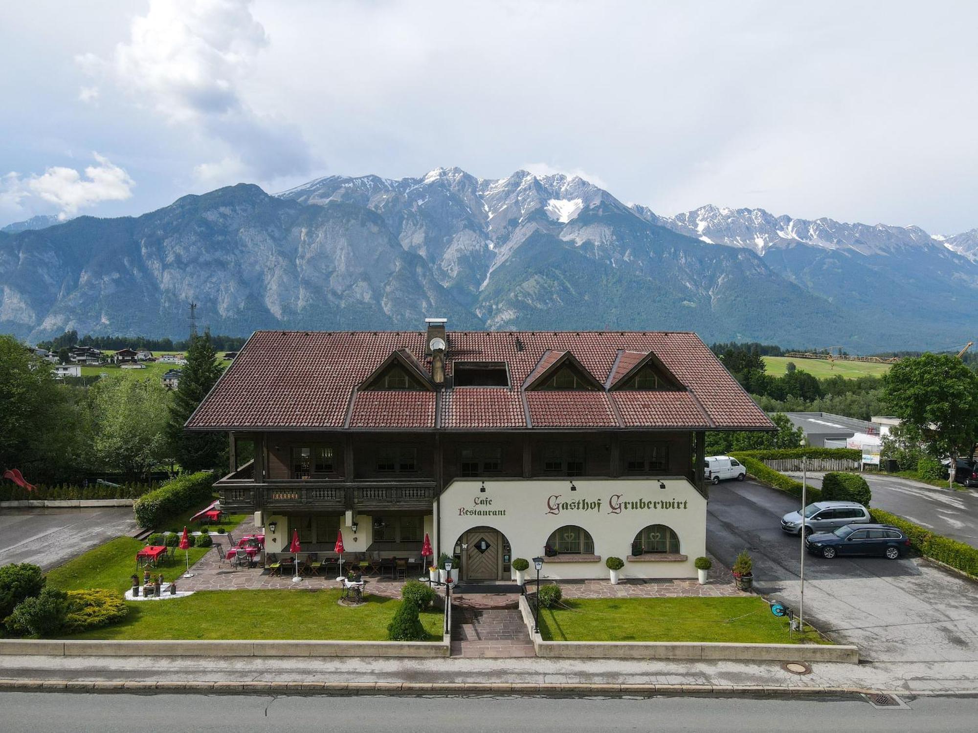 Alpenflair Apartment Mit Bergblick - Inkl Parkplatz #7 Innsbruck Bagian luar foto